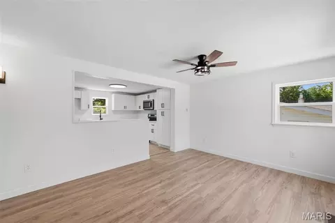 Living - 156 Hogan Ave, Pacific, MO 63069 photo 5 of 8