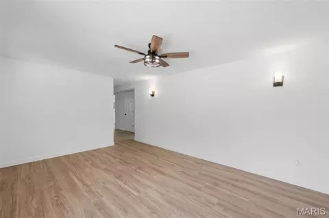 Living - 156 Hogan Ave, Pacific, MO 63069 photo 4 of 8