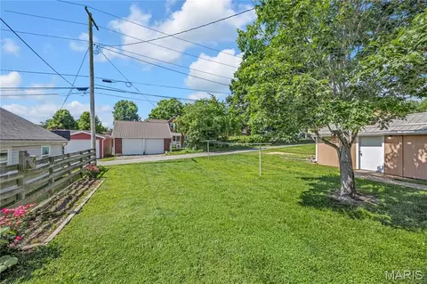 Exterior - 428 W 9th St, Hermann, MO 65041 photo 8 of 9