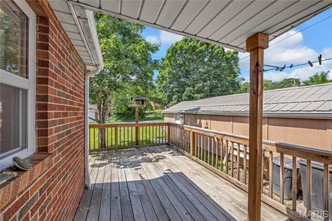 Exterior - 428 W 9th St, Hermann, MO 65041 photo 4 of 9