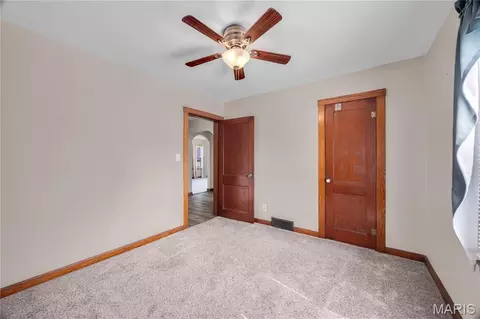 Bedroom - 428 W 9th St, Hermann, MO 65041 photo 4 of 7