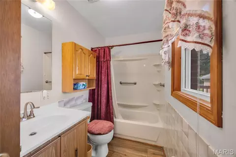 Bath - 428 W 9th St, Hermann, MO 65041 photo 1 of 1