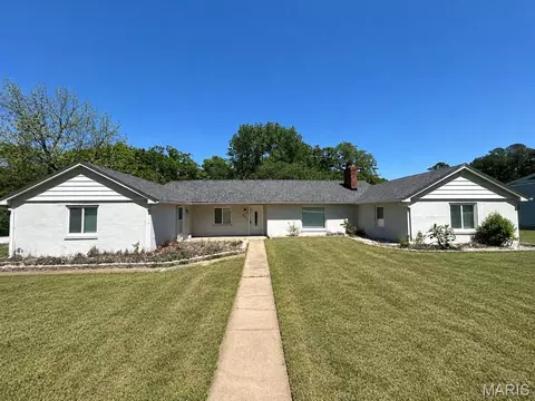 867 Lincoln Dr, Imperial, MO 63052