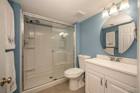 Bath - 831 Legends View Dr, Eureka, MO 63025 photo 4 of 4