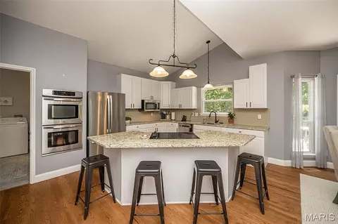 Kitchen - 831 Legends View Dr, Eureka, MO 63025 photo 2 of 3