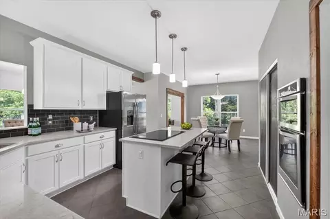 Kitchen - 215 Cobblefield Ct, Wildwood, MO 63011 photo 4 of 4