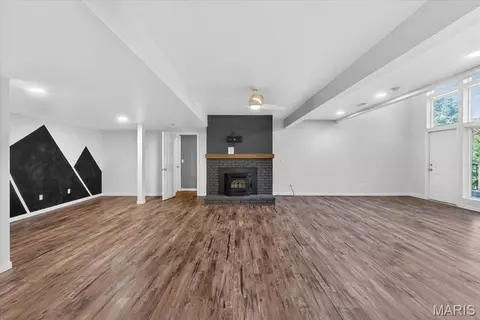 Living - 215 Cobblefield Ct, Wildwood, MO 63011 photo 6 of 8