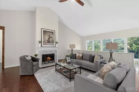Living - 215 Cobblefield Ct, Wildwood, MO 63011 photo 3 of 8