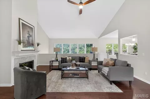 Living - 215 Cobblefield Ct, Wildwood, MO 63011 photo 2 of 8