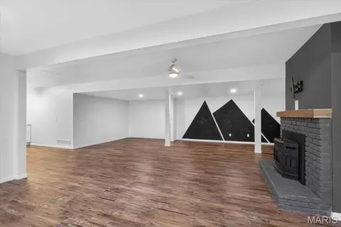 Living - 215 Cobblefield Ct, Wildwood, MO 63011 photo 7 of 8