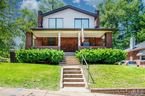 2207 Alameda Ave, Saint Louis, MO 63143