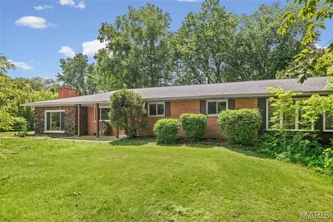 6831 Loyet Rd, Collinsville, IL 62234