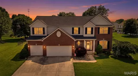 207 Knollhaven Trl, O'fallon, IL 62269