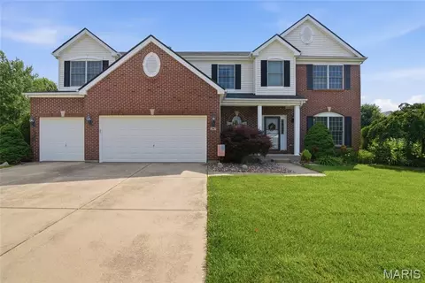 207 Knollhaven Trl, O'fallon, IL 62269