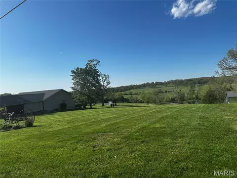 Exterior - 13216 Christopher Dr, Rolla, MO 65401 photo 4 of 6