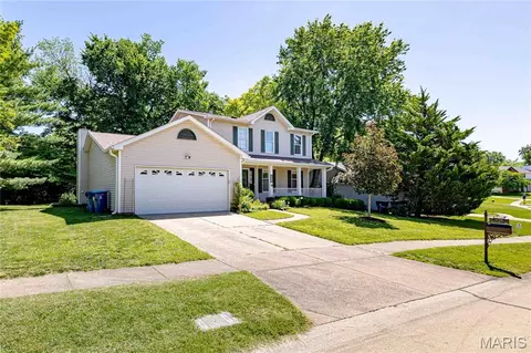 2054 Krause Hill Place Pl, Florissant, MO 63031