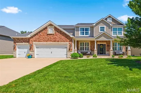240 Oakhurst Cir, O'fallon, MO 63368