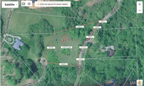 4353 Old Jamestown Winery Rd, Florissant, MO 63034