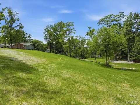 3 Summit Sta, Saint Charles, MO 63303 photo 3