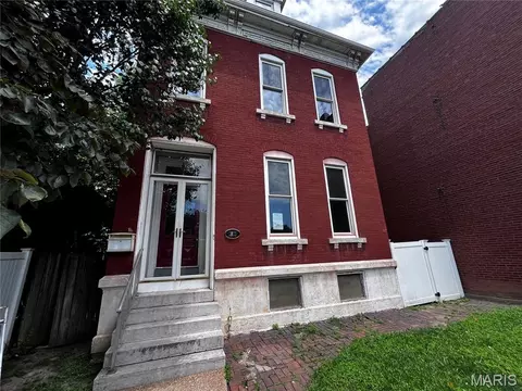 2813 Meramec St, Saint Louis, MO 63118