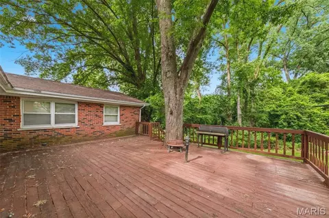 Exterior - 1219 Hobson Dr, Ferguson, MO 63135 photo 12 of 12