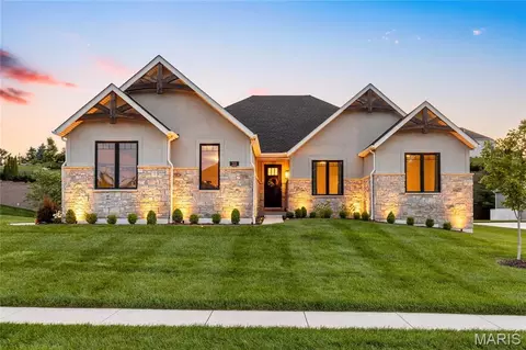 213 Westleigh Ct, Wentzville, MO 63385