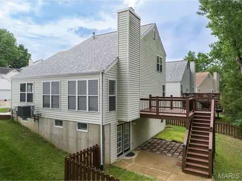 638 Cascade Lake Ct, Ballwin, MO 63021 photo 25