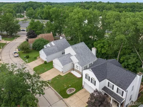 638 Cascade Lake Ct, Ballwin, MO 63021 photo 29