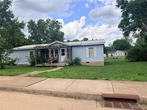 439 Elvins Blvd, Park Hills, MO 63601