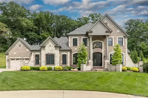 1600 White Sage Ct, Chesterfield, MO 63005