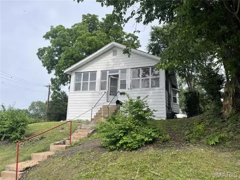 2618 Pearl Ave, Saint Louis, MO 63139