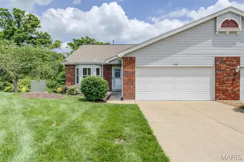 1578 Lienemann Dr, Saint Charles, MO 63303