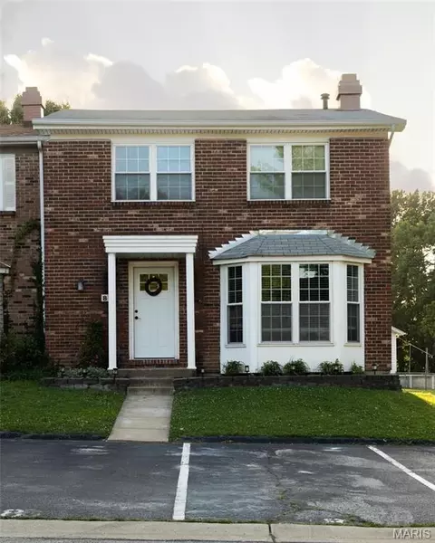 8 Coach Ct, Saint Peters, MO 63376