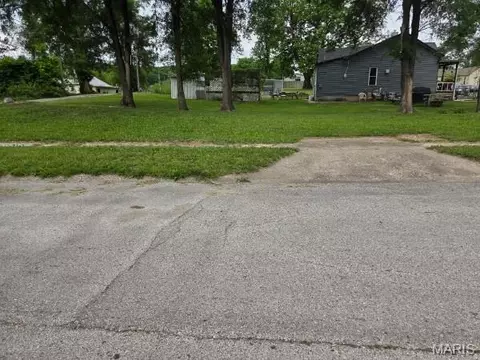 407 S Griffith St, Hannibal, MO 63401