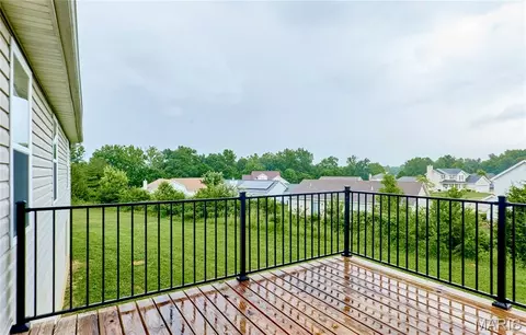Exterior - 10 Sugarberry Ct, Troy, MO 63379 photo 5 of 8