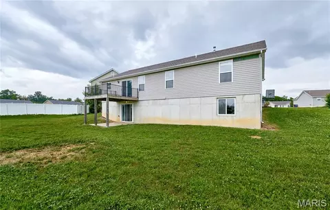 Exterior - 10 Sugarberry Ct, Troy, MO 63379 photo 7 of 8