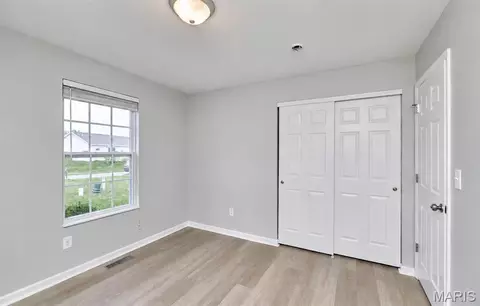 Bedroom - 10 Sugarberry Ct, Troy, MO 63379 photo 3 of 5
