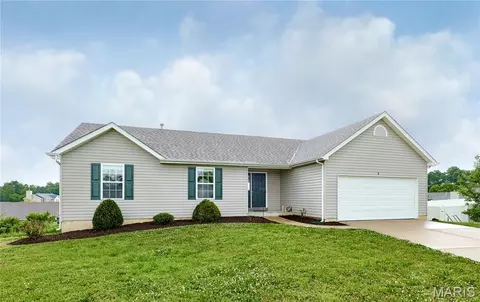 Exterior - 10 Sugarberry Ct, Troy, MO 63379 photo 2 of 8
