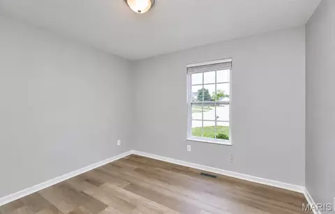 Bedroom - 10 Sugarberry Ct, Troy, MO 63379 photo 5 of 5
