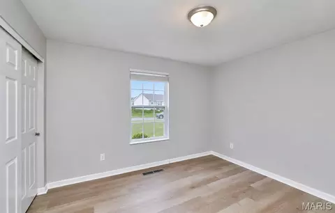 Bedroom - 10 Sugarberry Ct, Troy, MO 63379 photo 1 of 5