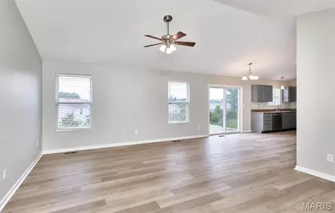 Living - 10 Sugarberry Ct, Troy, MO 63379 photo 1 of 3