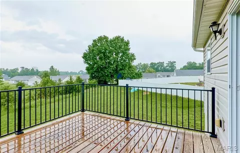 Exterior - 10 Sugarberry Ct, Troy, MO 63379 photo 6 of 8