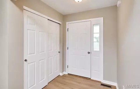 Entry Way - 10 Sugarberry Ct, Troy, MO 63379 photo 1 of 5