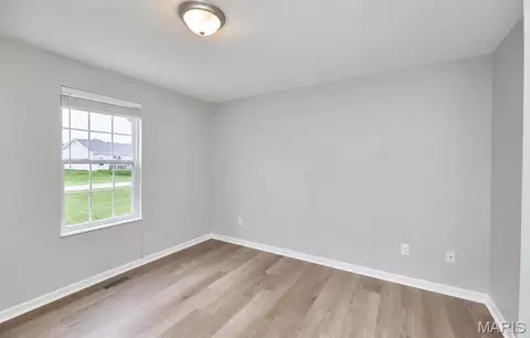 Bedroom - 10 Sugarberry Ct, Troy, MO 63379 photo 2 of 5