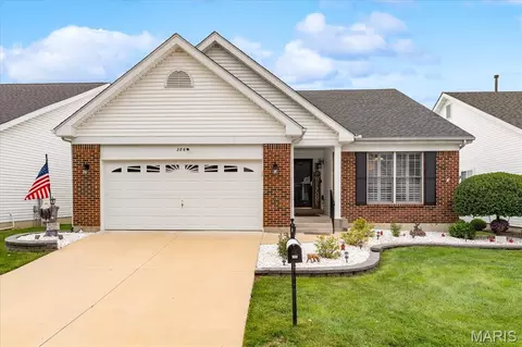 286 Red Clover Cir, O'fallon, IL 62269