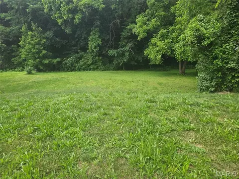 519 Riverside St, Hannibal, MO 63401