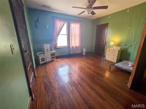 Bedroom - 306 E Main St, Teutopolis, IL 62467 photo 2 of 7
