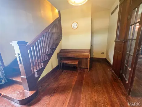 Entry Way - 306 E Main St, Teutopolis, IL 62467 photo 1 of 2