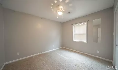 Bedroom - 522 Highway Ff, Bourbon, MO 65441 photo 4 of 5