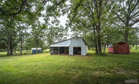 Exterior - 522 Highway Ff, Bourbon, MO 65441 photo 3 of 10